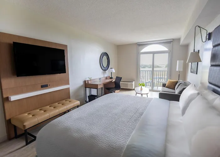 Seven Sebring Raceway Hotel